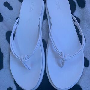 OluKai Women's Classic White Sandals